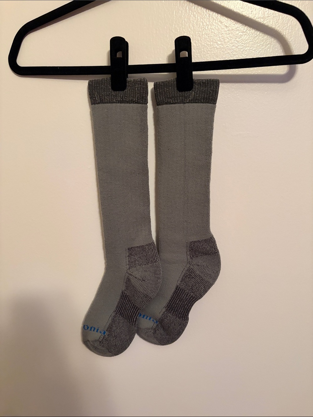 Patagonia Gray Knee-High Ski Socks (Heavy Weight)